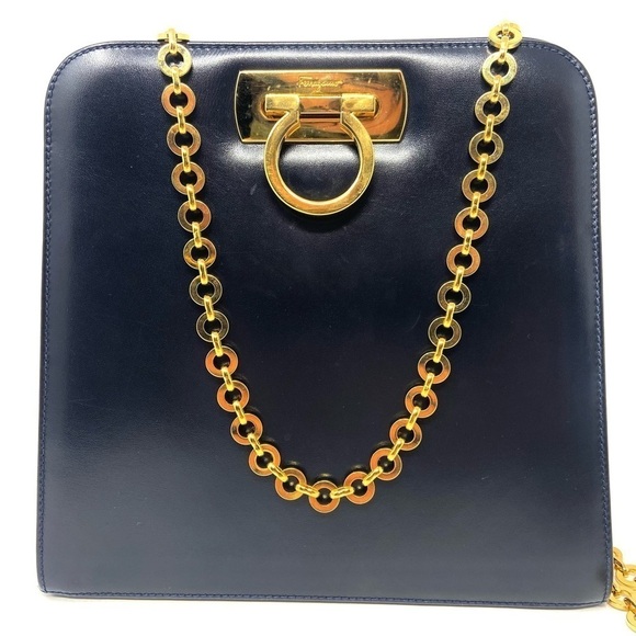 Salvatore Ferragamo Gancini Black Leather Shoulder Bag – Iconic Gold Logo - Picture 2 of 12